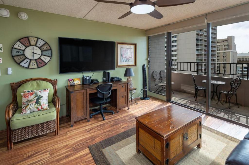 Heart Of Waikiki,1Bdrm,Free Parking, Wifi,No Resort Fees,Youtube,Netflix ! Honolulu Dış mekan fotoğraf