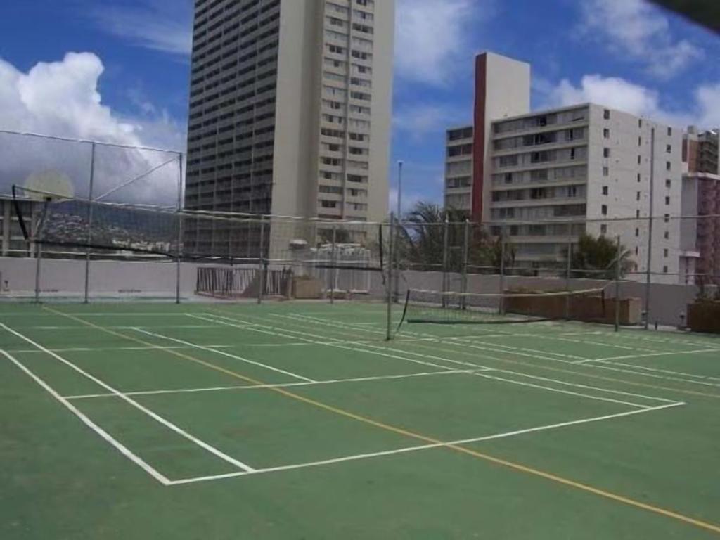 Heart Of Waikiki,1Bdrm,Free Parking, Wifi,No Resort Fees,Youtube,Netflix ! Honolulu Dış mekan fotoğraf