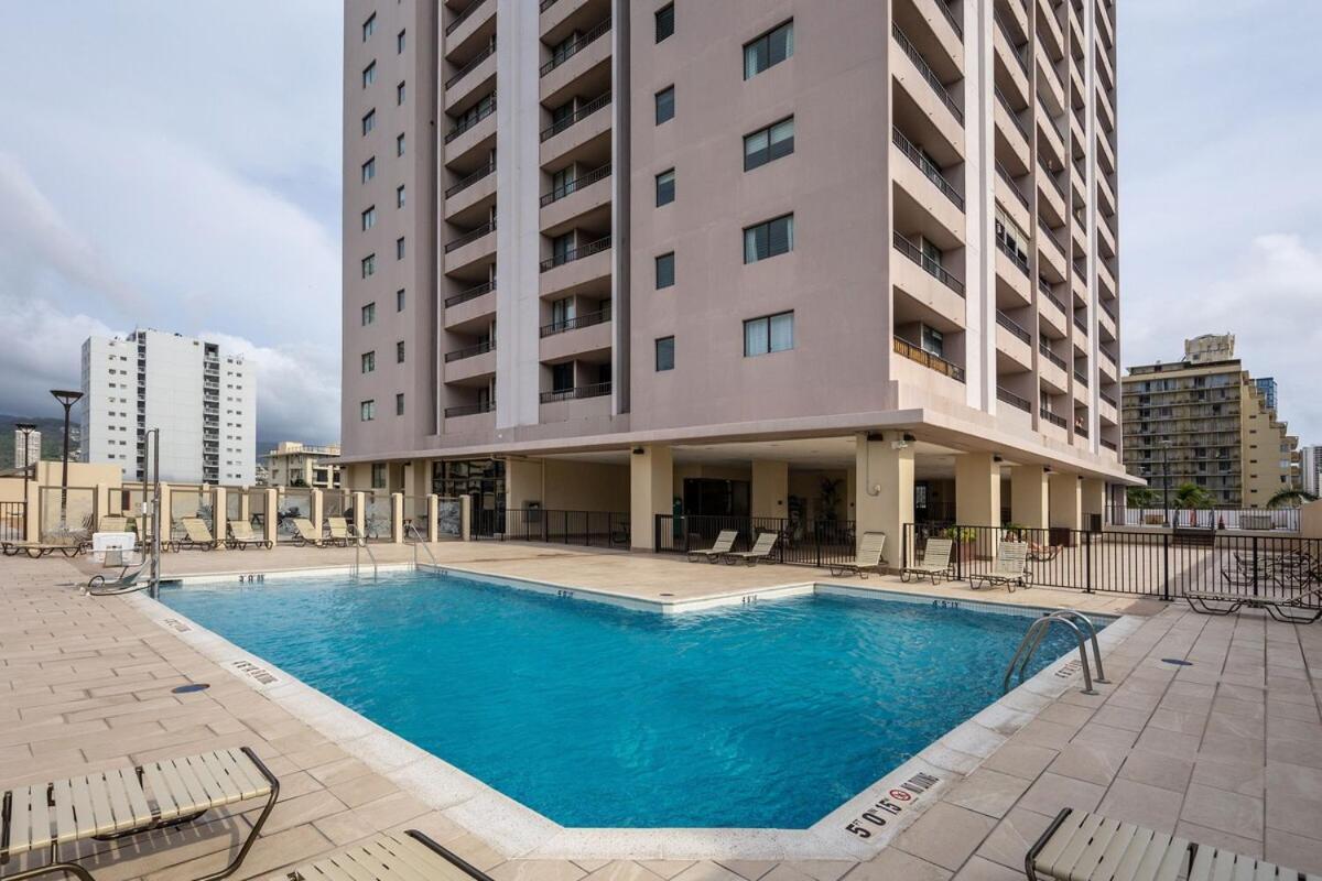 Heart Of Waikiki,1Bdrm,Free Parking, Wifi,No Resort Fees,Youtube,Netflix ! Honolulu Dış mekan fotoğraf